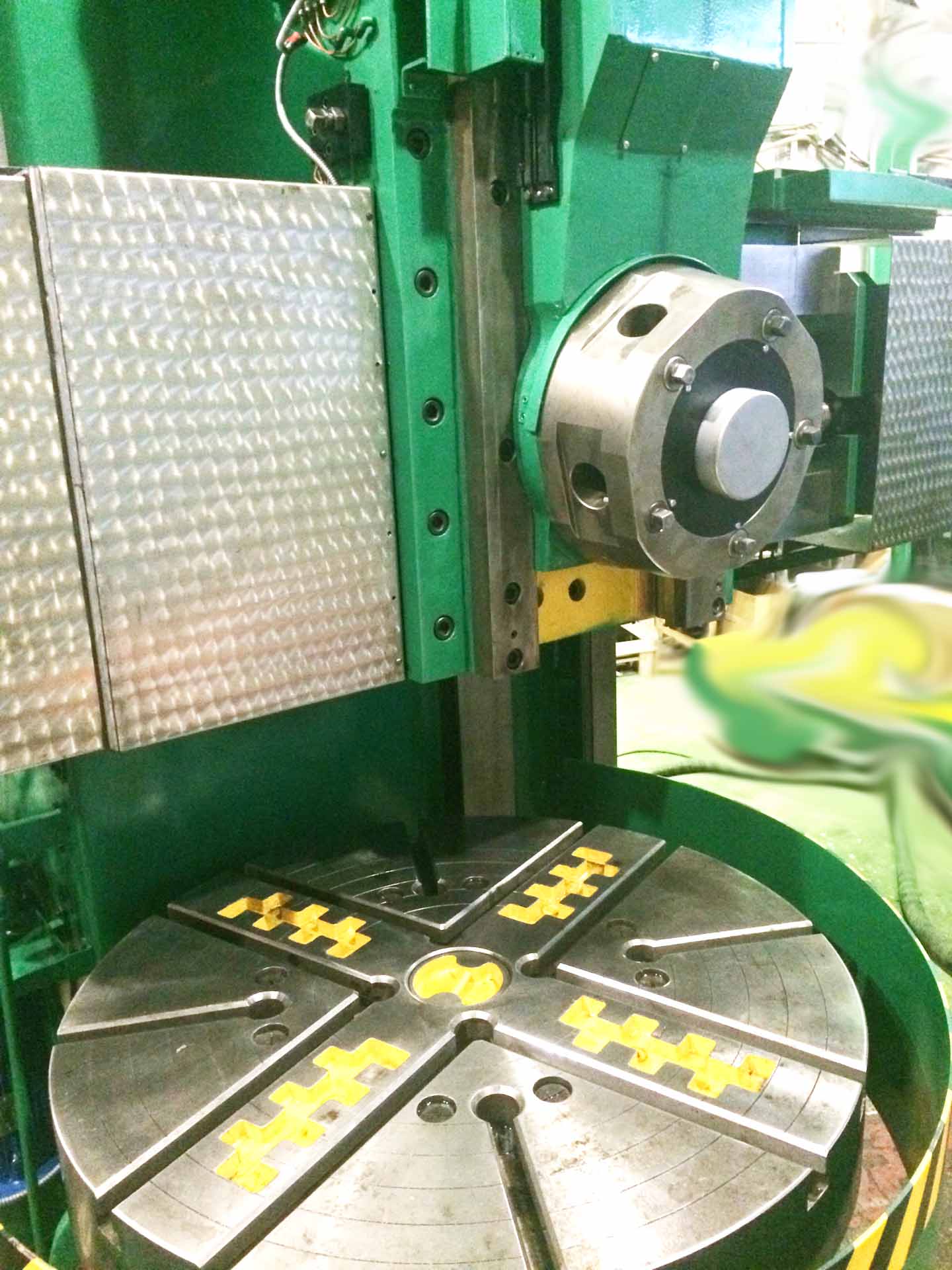 Фото токарно-карусельного верстата 1Е512ПФ2И Фото токарно-карусельного верстата 1Е512ПФ2И